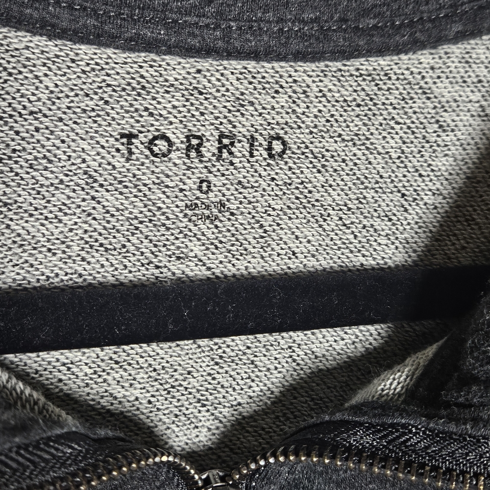 💥Sale💥Torrid Women's Charcoal Drop Shoulder Half Zip Pullover - Picture 2 of 4